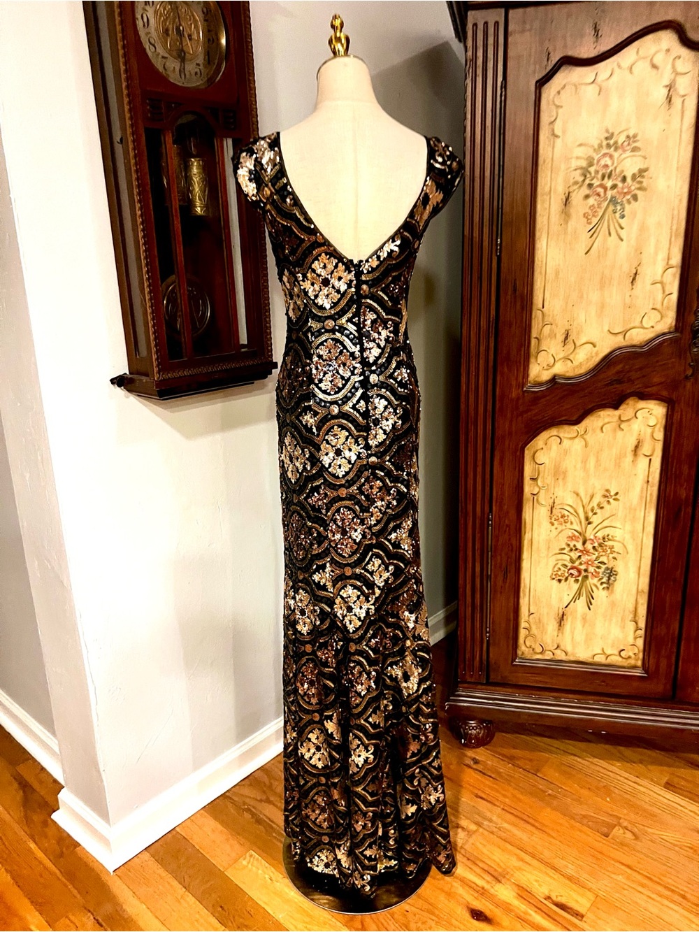 CACHÉ Vintage Beaded Sequin Illusion Neck Formal Evening Gown Black Gold Size 4 - Picture 5 of 16
